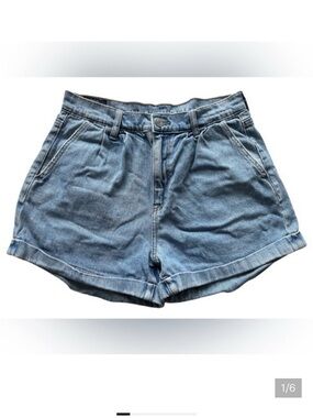 American Eagle Highwaisted Jean shorts